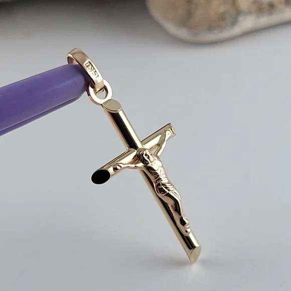 ❤️14k Small Solid Yellow Gold Crucifix Pendant! 👌🎁